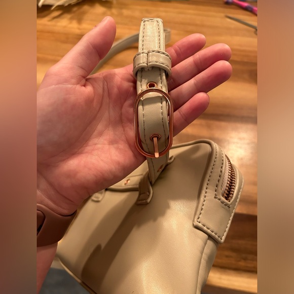 Matt & Nat Vegan Leather Belt Bag - Picture 3 of 8